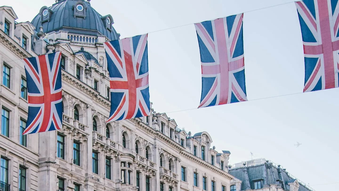 The UK Taxi Debate Is About Who Records the Ride